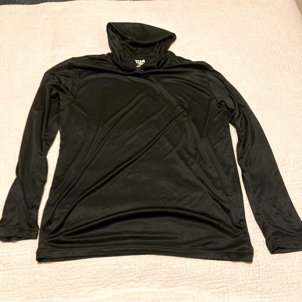 Men’s Large black TEAM 365 pullover with hood